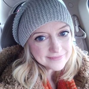 Meet your Posher, Joy